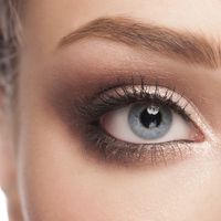 Conheça 4 tratamentos para rejuvenescer a região dos olhos