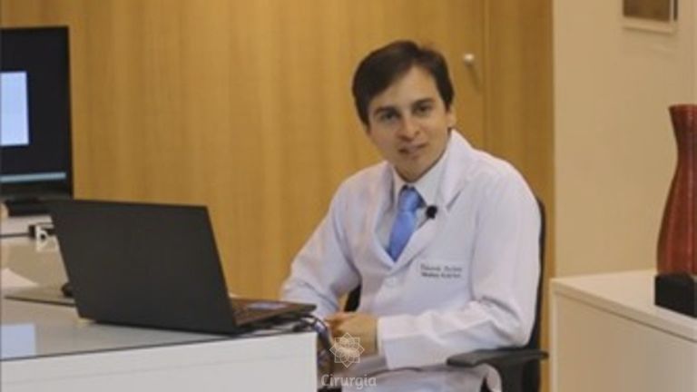 Dr. Eduardo Furlani explica detalhes sobre a prótese mamária